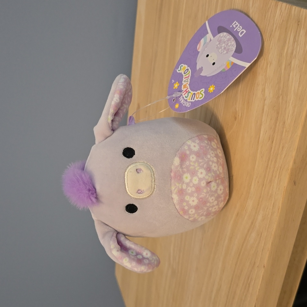 Delzi the Donkey 4" Squishmallow